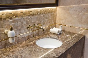 beautiful small bathrooms