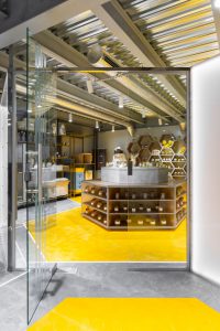 proiect de design interior spatiu comercial